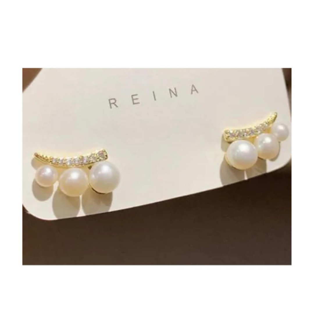 Gold Pearl Earrings