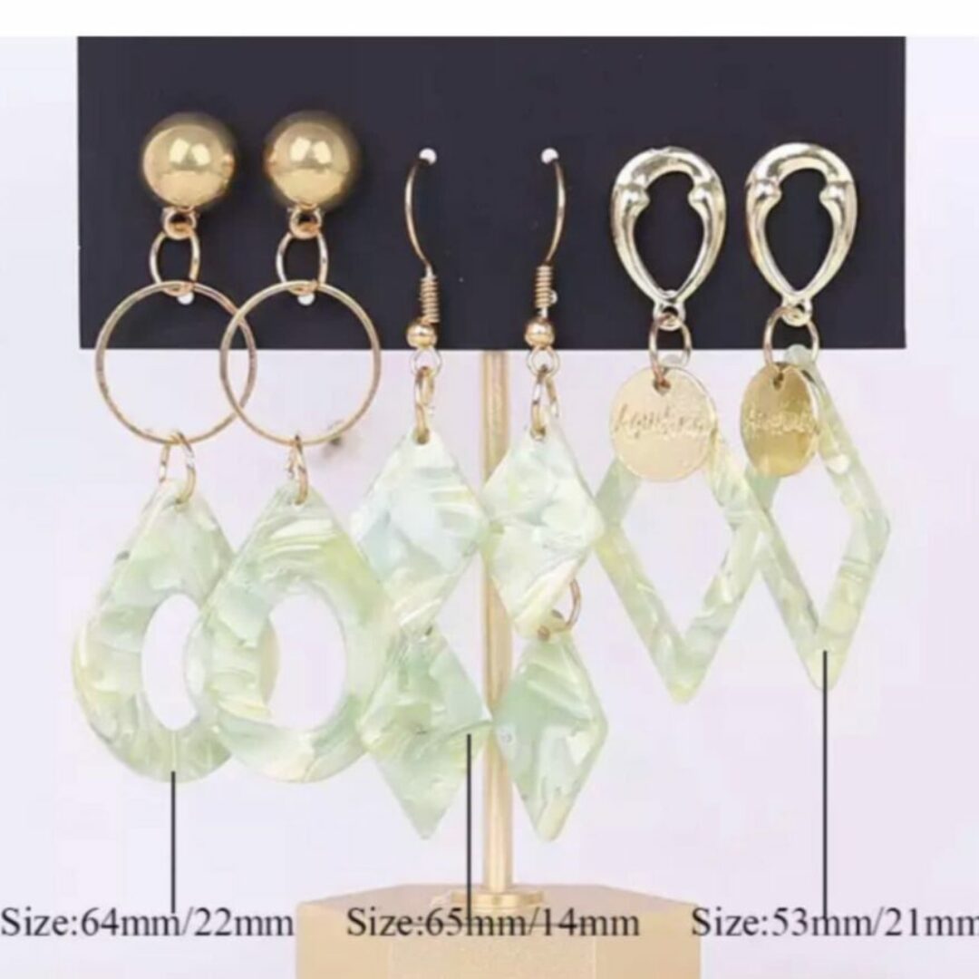 Gold & Light Green Patterned Earrings Set